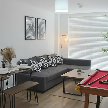 Truffle Suite -City Centre Sleeps Upto 6 - Near Utilita Arena, Icc - Pool Table & Free Wifi Birmingham Exterior photo